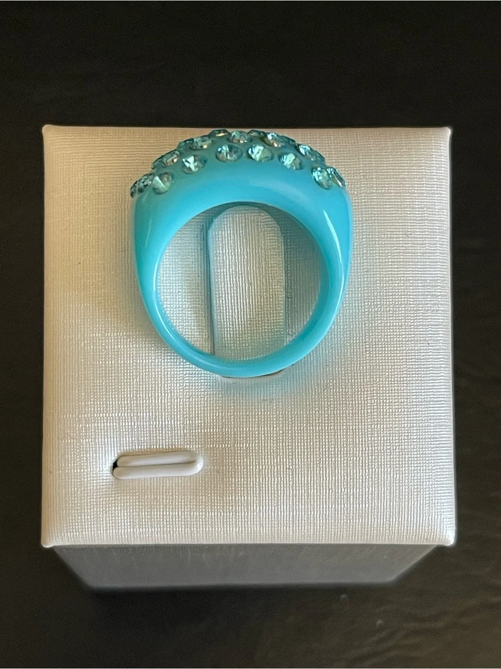 Vintage Aqua blue lucite rhinestone ring.